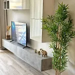 Modern 3bd With Spacious Balcony & Outside Furniture - Bay *
