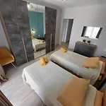 Modern 3bd With Spacious Balcony & Outside Furniture - Bay * Marsalforn