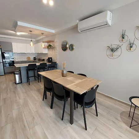 Appartamento Modern 3bd With Spacious Balcony & Outside Furniture - Bay Marsalforn