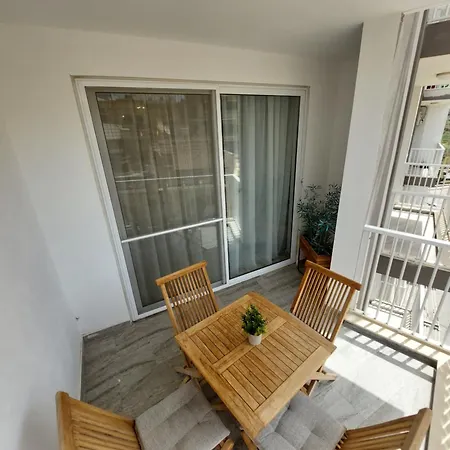 Modern 3bd With Spacious Balcony & Outside Furniture - Bay *