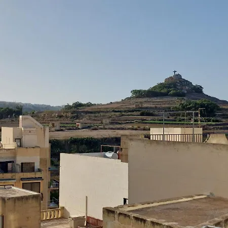 Modern 3bd With Spacious Balcony & Outside Furniture - Bay * 马萨佛恩