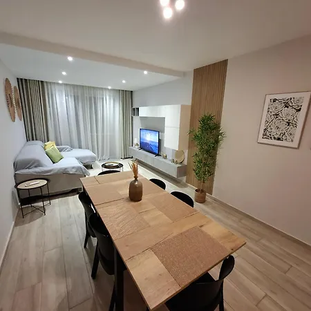 Modern 3bd With Spacious Balcony & Outside Furniture - Bay *