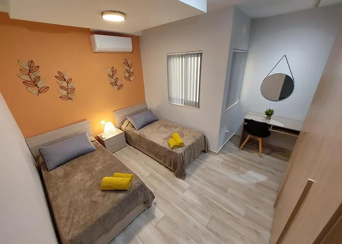 Modern 3bd With Spacious Balcony & Outside Furniture - Bay *