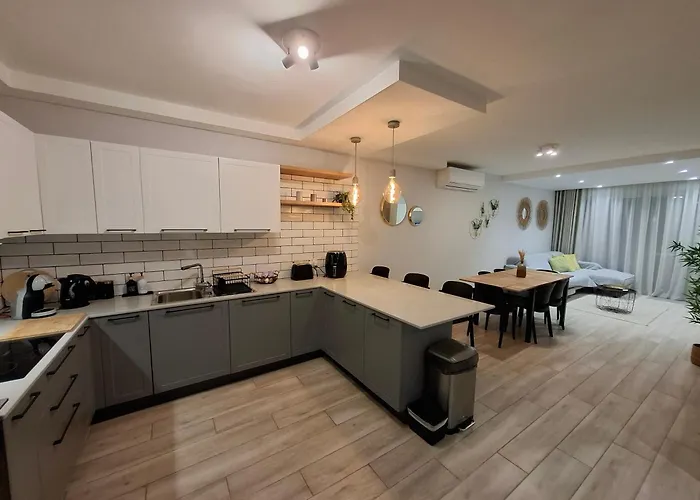 Appartement Modern 3bd With Spacious Balcony & Outside Furniture - Bay Marsalforn